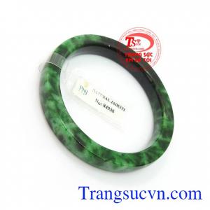 Vòng ngọc thiên nhiên bản vuông