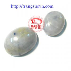 Đá sapphire trắng đục