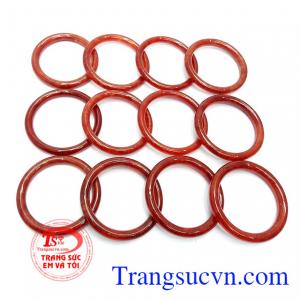 Vòng cẩm thạch đỏ