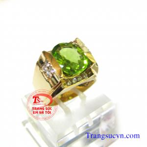 Nhẫn nam peridot đẹp