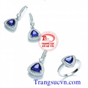 Bộ nữ trang đá quý saphire thiên nhiên vàng tây 18k