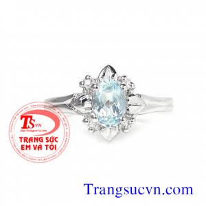 Nhẫn nữ vàng trắng Aquamarine đẹp