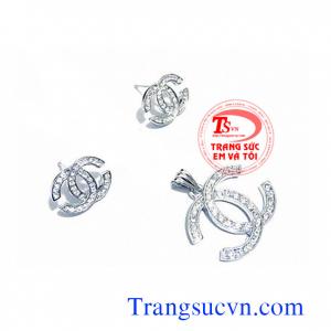 Trang sức bộ thương hiệu