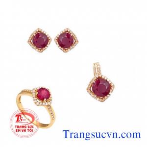 Trang sức bộ vàng tây ruby