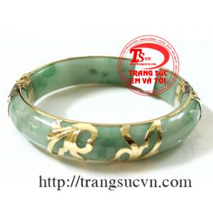 Vòng ngọc jadeite lá hẹ-dát vàng