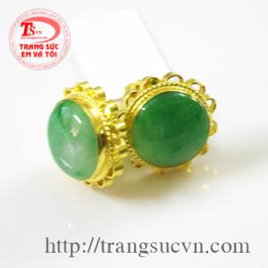 Hoa tai ngọc cẩm thạch đẹp thích hợp làm quà tặng cho bà và mẹ