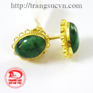 Hoa tai ngọc jadeite yên bình