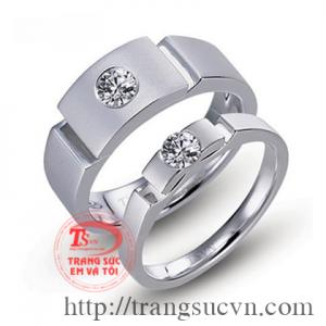 Nhẫn cưới gắn kim cương