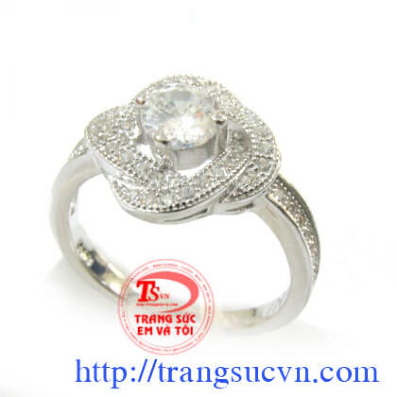 Nhẫn bạc đính đá trắng kiểu Kim cương hàng HK