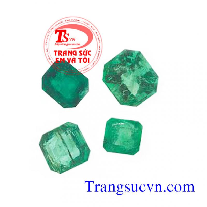 Mặt Emerald đẹp