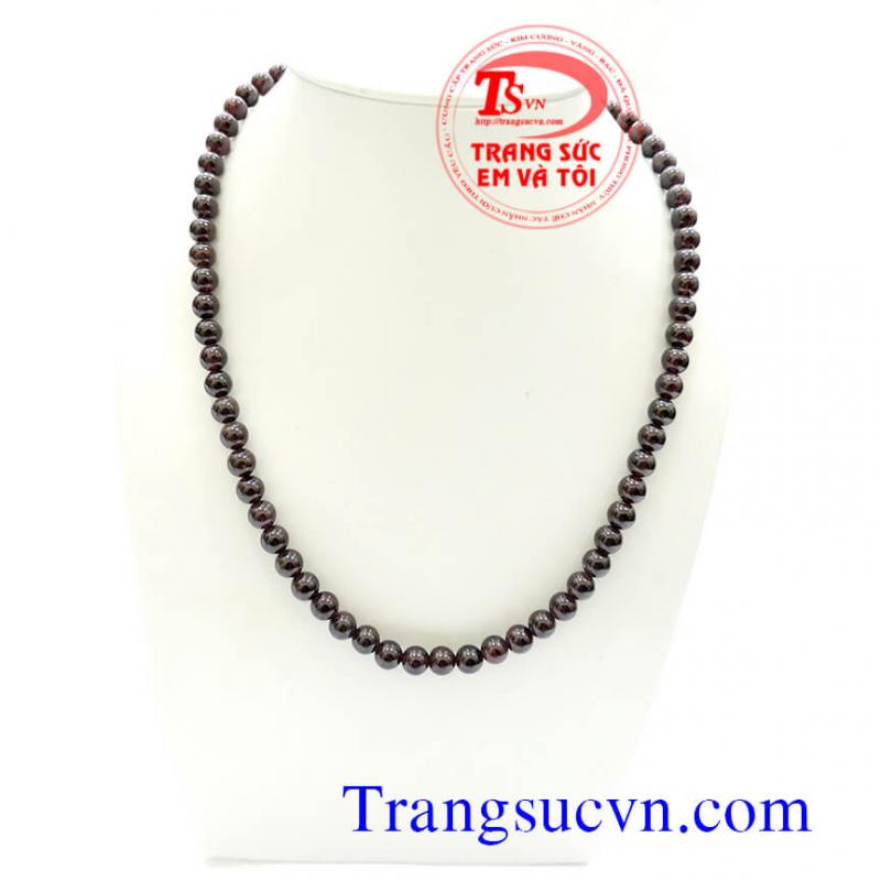 Vòng cổ ngọc hồng lựu