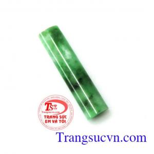 Mặt ngọc mệnh mộc, hỏa đem đến vận may và tài lộc