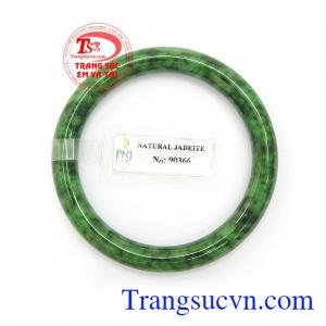 Vòng ngọc đẹp, thời trang