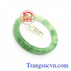 Vòng tay ngọc cẩm thạch bền đẹp, sang trọng