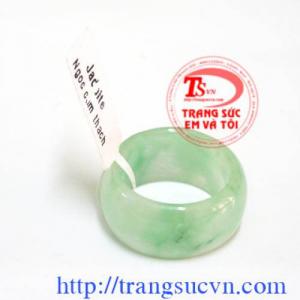 Nhẫn ngọc jadeite mới