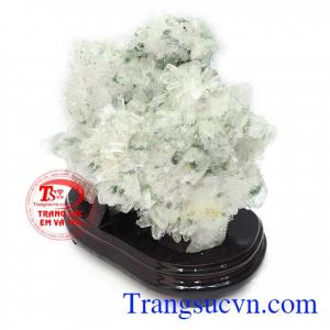 Thạch anh thiên nhiên phong thủy kiểu dáng độc đáo, phong thủy may mắn