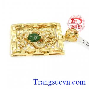 Mặt dây rồng vàng ôm ngọc phỉ thúy mang ý nghĩa về quyền lực, sức khỏe và may mắn