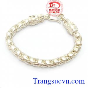 Lắc bạc rồng nam là sản phẩm bạc đẹp được chế tác hình rồng tinh tế, sản phẩm lắc bạc nam được phái mạnh ưa thích