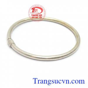 Lắc tay nữ xinh xắn là sản phẩm bạc 925, lắc tay nữ bạc kết hợp cham đẹp