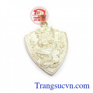 Mặt dây nam rồng bạc là sản phẩm mặt dây chuyện bạc 925, mặt dây chuyền bạc nam sang trọng