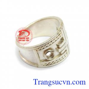 Nhẫn công giáo nam là sản phẩm nhẫn nam đẹp được chế tác từ bạc 925
