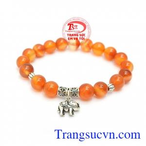 Vòng mã não kết bạc xinh xắn là sản phẩm vòng tay xinh xắn được các bạn nữ ưa thích