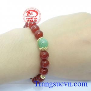 Chuỗi vòng tay mã não sang trọng, món quà ý nghĩa dành tặng phái đẹp