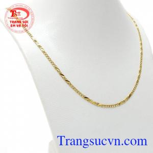 Thiết kế trẻ trung, năng động giúp các bạn nam tự tin thể hiện cá tính