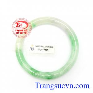 Vòng Tay Ngọc Cát Lộc bản tròn đeo sang trọng, quý phái