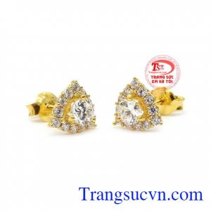 Mặt hoa tai hình tam giác, mạnh mẽ nhưng đầy quyến rũ