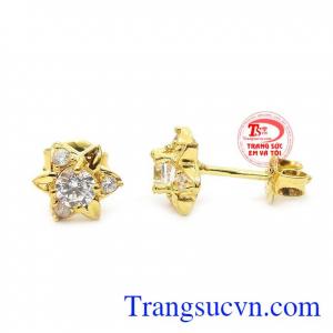 Với chính sách ưu đãi, bảo hành uy tín, giao hàng toàn quốc khách hàng có thể hoàn toàn yên tâm và mua sắm tại trang sức Em và Tôi