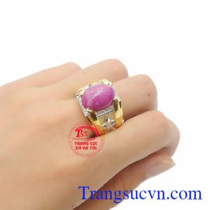 Đá chủ được chế tác từ đá ruby sao nhân tạo