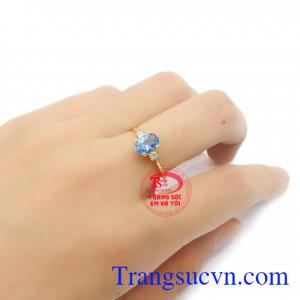 Thiết kế tinh tế,nhẹ nhàng, có thể phối hợp cùng nhiều trang phục khác nhau