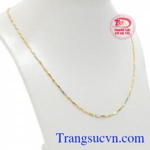 Dây chuyền kết hợp cả vàng trắng và vàng màu
