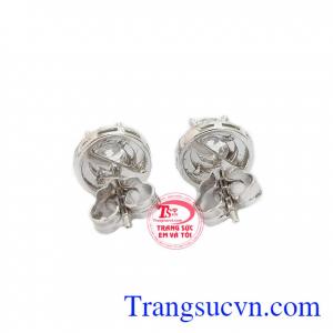 Thiết kế đơn giản, phù hợp với nhiều trang phục