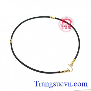 Móc khóa đơn giản, gọn nhẹ cho người sử dụng