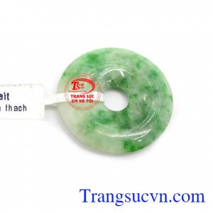 Mặt dây ngọc cẩm thạch jadeite là sản phẩm ngọc cẩm thạch thiên nhiên