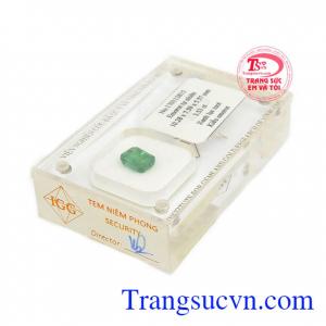 Viên đá quý có giấy kiểm định đá quý