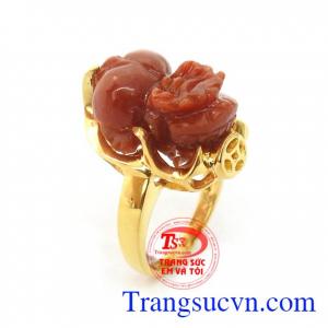 Nhẫn Tỳ Hưu Ngậm Tiền Phát Tài chạm khắc đẹp, đường nét mềm mại, tinh tế