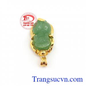 Mặt dây ngọc bọc vàng phù hợp phong cách phái đẹp