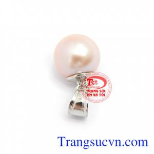 Mặt Dây Nữ Ngọc Trai Thời Trang màu sắc độc đáo, kiểu dáng thời trang, mang lại sự trẻ trung, quý phái, sang trọng cho người đeo