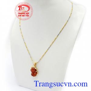 Mặt dây Tỳ hưu còn có tác dụng chiêu tài lộc,mang lại bình an, hạnh phúc cho chủ nhân