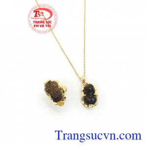 Tỳ hưu còn là linh vật mang lại tài lộc, may mắn và bình an cho người đeo