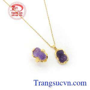 Tỳ hưu là linh vật có tác dụng giải trừ tà khí, chiêu tài tác lộc, mang may mắn bình an đến cho chủ nhân