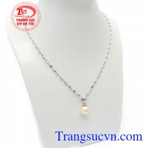 Bộ Dây Chuyền Nữ Trang Nhã kiểu dáng độc đáo, sang trọng, quý phái, phù hợp xu hướng thời trang phái đẹp