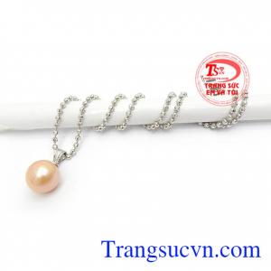 Bộ Dây Nữ Ngọc Trai Sang Trọng mang lại sự tinh tế, thời trang và quý phái cho phái đẹp, là món quà tuyệt vời cho một nửa yêu thương