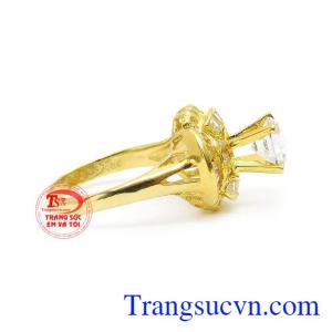 Thiết kế tinh tế, quý phái giúp phái nữ luôn xinh đẹp và tỏa sáng