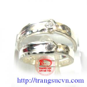 Nhẫn đôi gắn đá