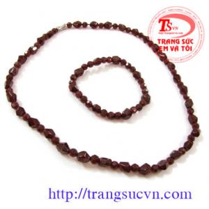 Bộ nữ trang đá garnet tự nhiên cách điệu