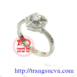 Nhẫn nhẫn bạc cao cấp gắn đá kim cương 